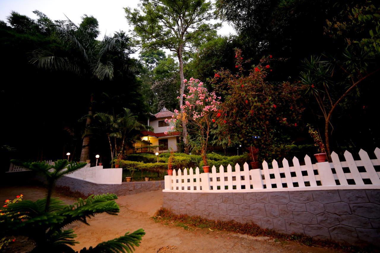 Spice Jungle Holiday Resort Munnar Exterior foto